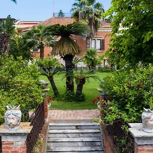 Dei Marchesi Carrozza Lodge Santa Teresa Di Riva